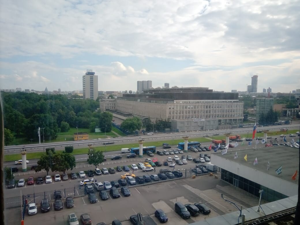 Телецентр Останкино. Вид из АСК-1 на АСК-3