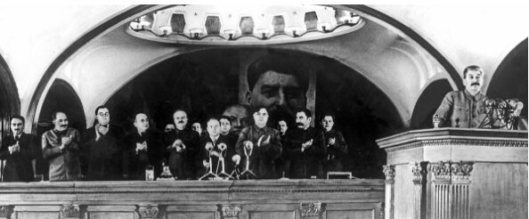 Выступление И. В. Сталина с докладом, посвященным 24-летию ВОСР, на торжественном заседании Моссовета. Станция метро "Маяковская", 6 ноября 1941 года