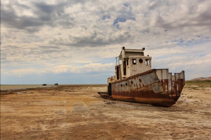 Загадка Аральского моря: куда исчезает и как снова появляется водоем