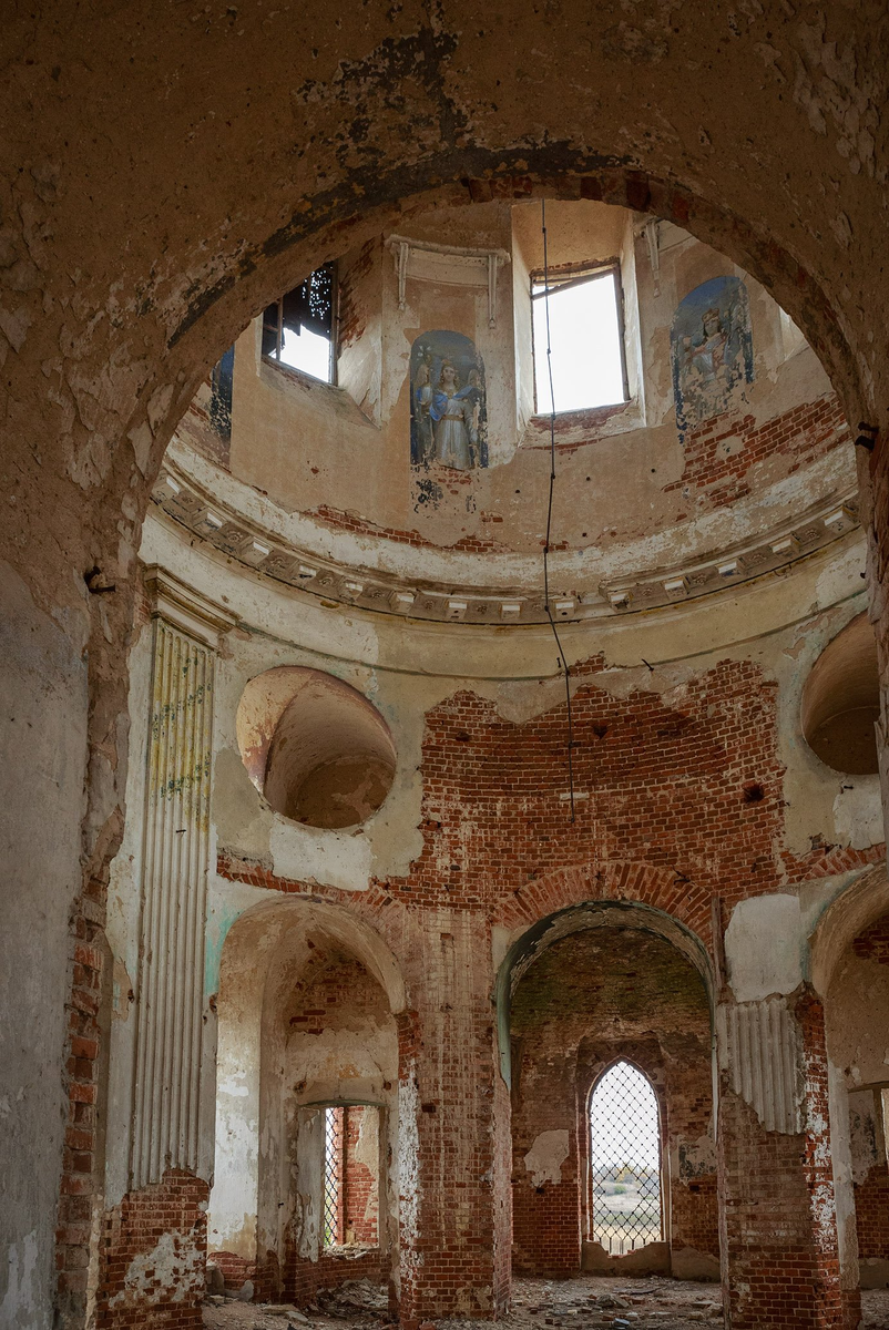 Никольская церковь. Сохранившиеся фрагменты росписи. Фото Романа Солопова