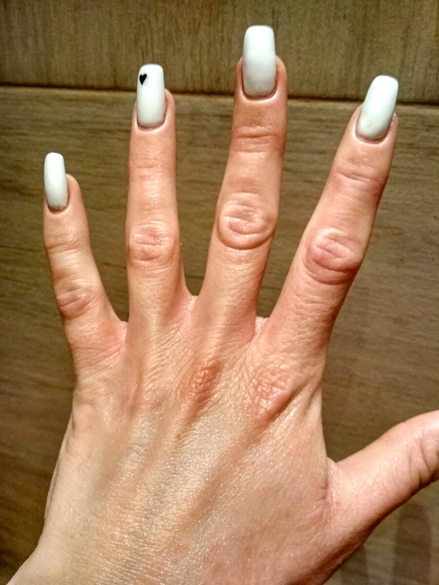 Сразу после снятия перчаток