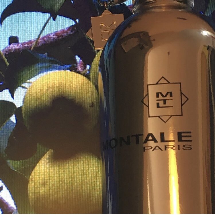 Верхние ноты аромата мои любимые груша и бергамот 