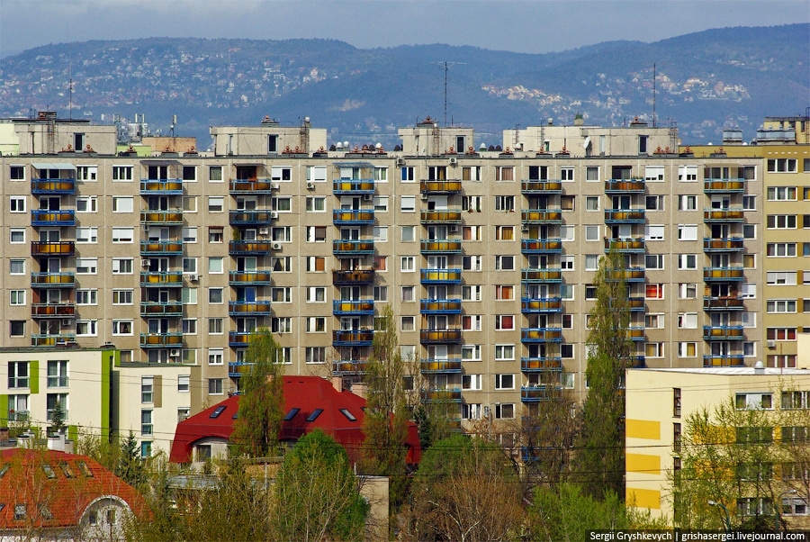 Спальные окраинные районы Будапешта. Панельки. Фото из открытых источников