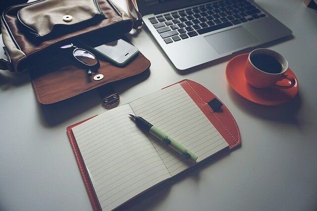 Умеешь писать тексты? Попробуй на этом заработать!