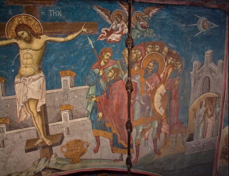 Часть фрески «Распятие» в монастыре XIV века Высокие Дечаны в Сербии.