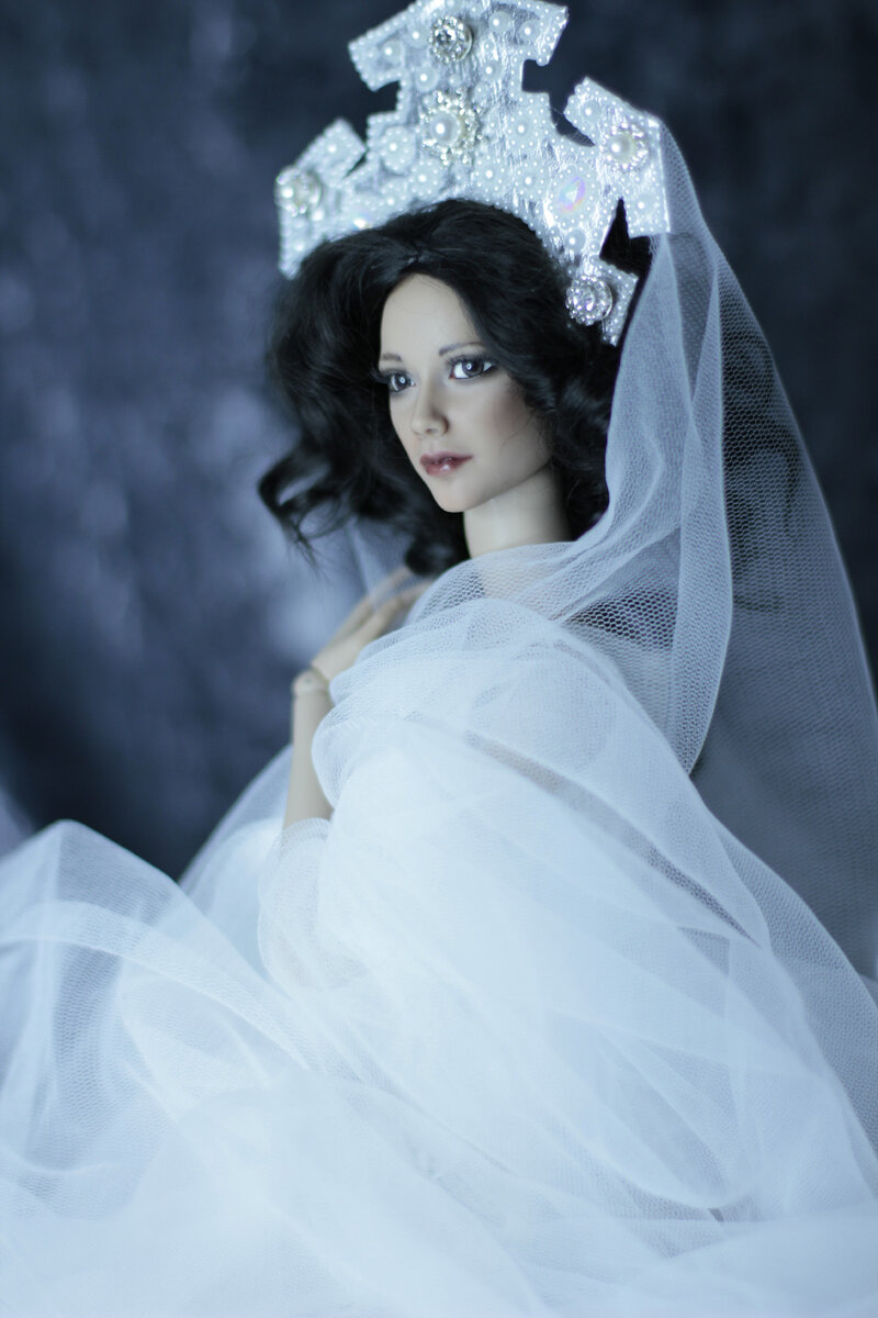 Luna doll by Elenpriv