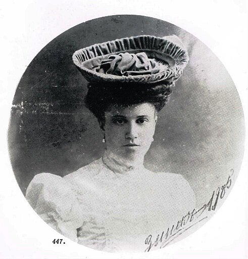 Зинаида Павловна Сумарокова-Эльстон (Башкирова) - мать Зинаиды Алексеевны Башкировой