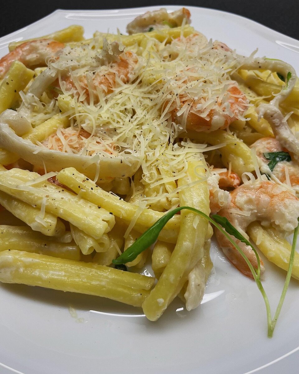 Казаречче с креветками и кальмаром 🍝+🦐+🦑 | #КулинарныйБоженька | Дзен