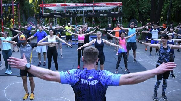    Подготовка спортсменов к "Гонке Героев"© РИА Новости / EVGENY ODINOKOV