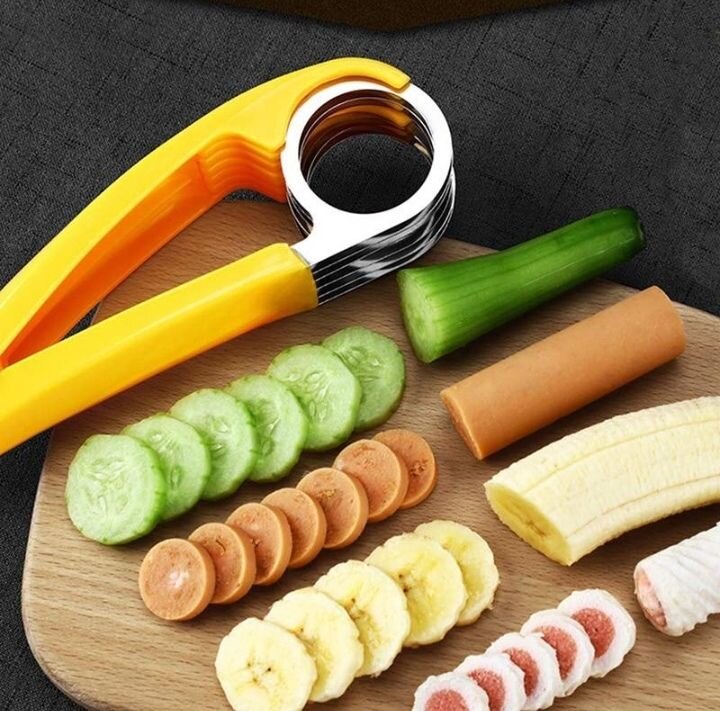 Нарезка продуктов с помощью слайсера (фото автора статьи)