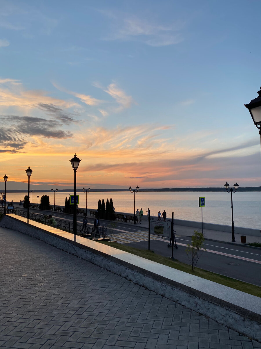 Московская набережная 