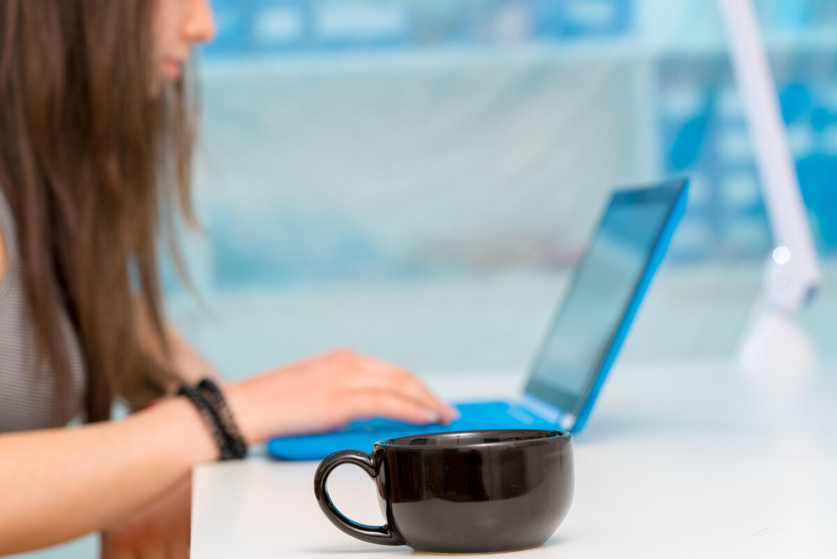    Несмотря на неработающие банковские карты за рубежом, россияне нашли способ оплатить покупкиLegion-Media