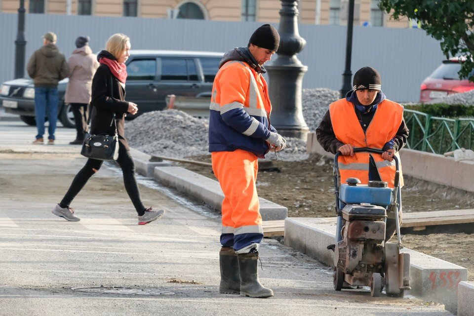     Ограничения движения в шести районах Петербурга введут с 25 августа Артем КИЛЬКИН (архив)