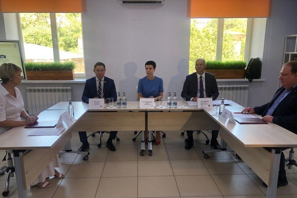     Донские ЗАГСы присоединились к проекту "Правовая помощь".  Правительство РО