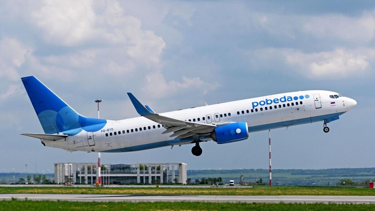    Самолет Boeing 737-800 авиакомпании "Победа" © РИА Новости / Сергей Пивоваров