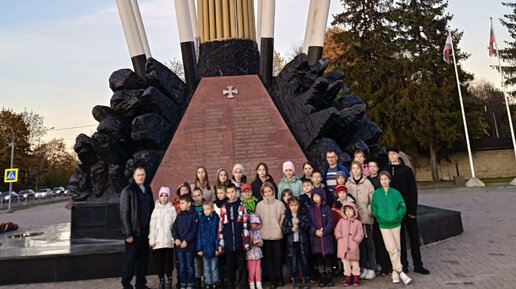 Памятник воинам 6-й роты й Псковской дивизии ВДВ откроют в Петербурге - ТАСС