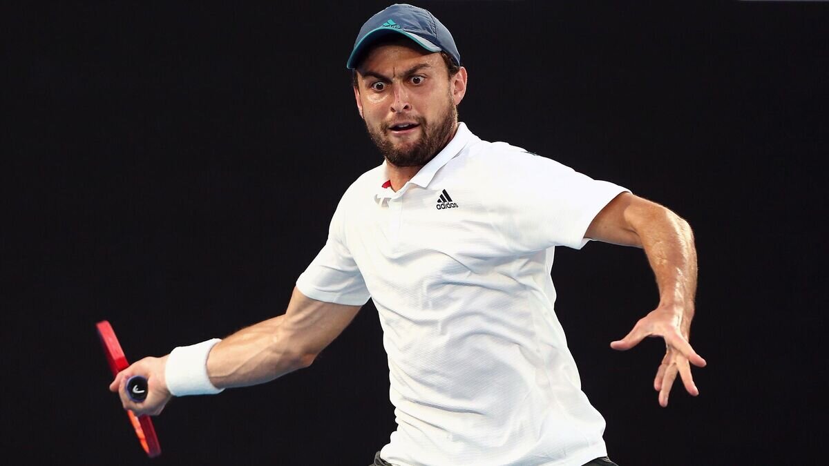    Аслан Карацев© РИА Новости / Роб Презиосо/Tennis Australia