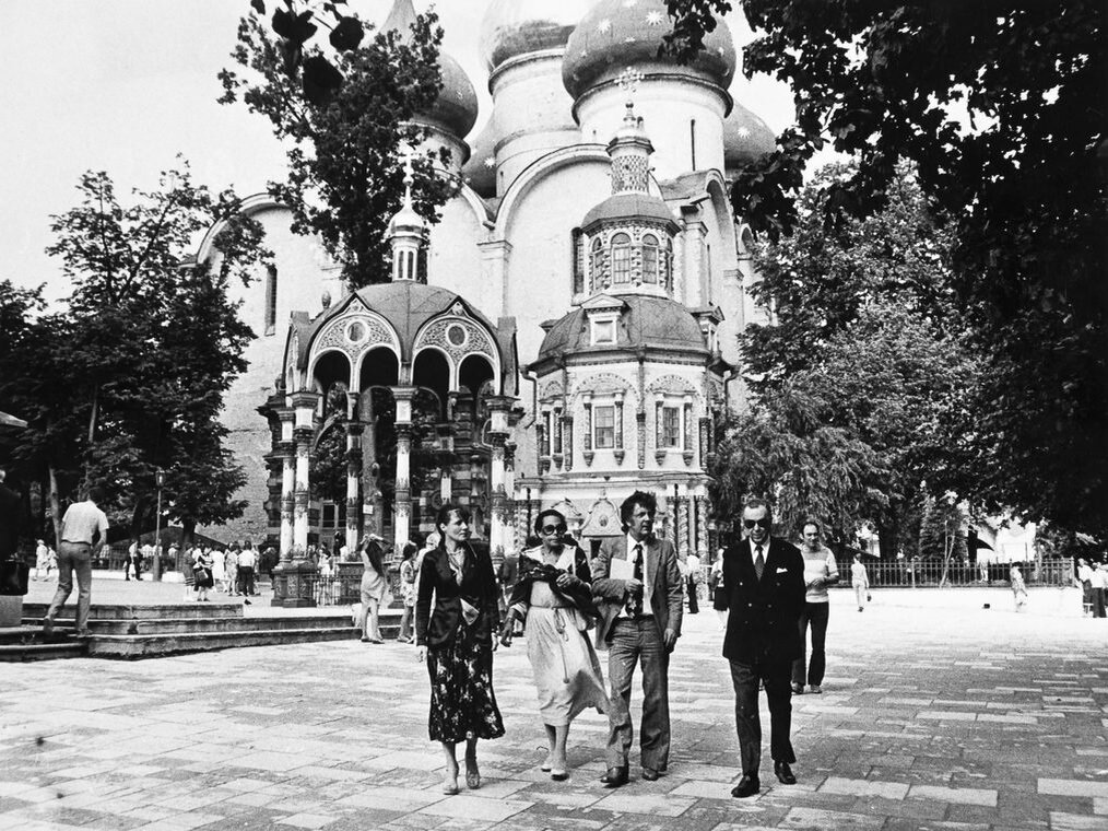 Илья Глазунов в Свято-Троицкой Сергиевой лавре 1980 г. Источник: http://glazunov.ru/
