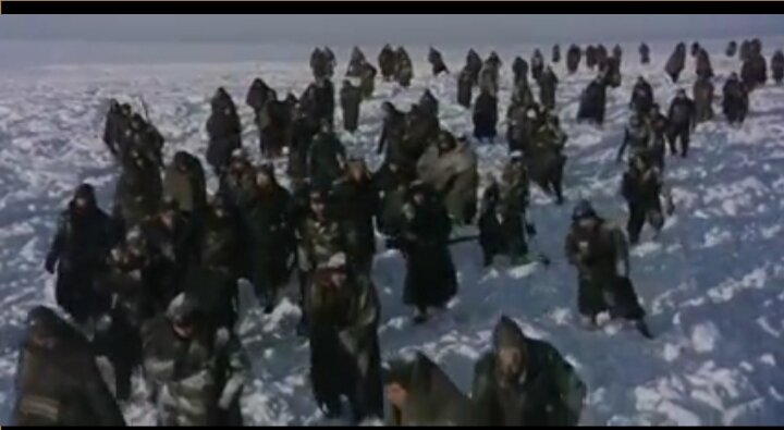 Кадр из фильма "Подсолнечники". Скрин мой.