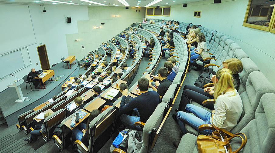 Абсолютно прекрасная фоточка с просто космичного и восхитительного сайта:  https://www.gazeta.ru/science/2015/09/15_a_7757021.shtml