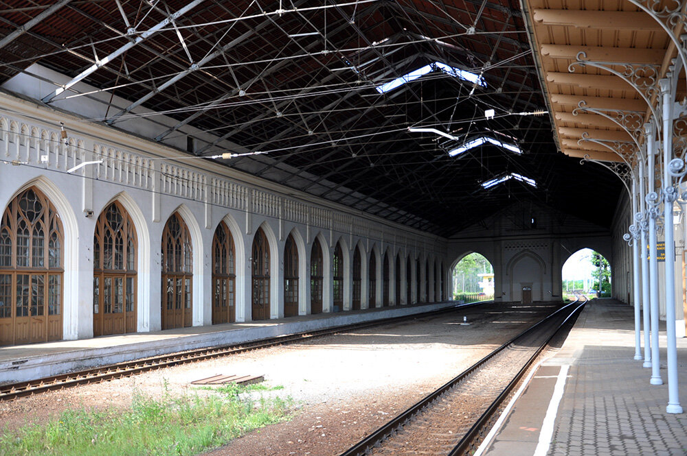 Вокзал сейчас. Фотография взята с http://wap.photohost.ru/