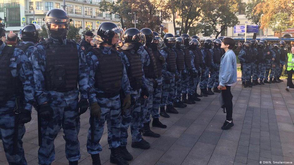 На акции протеста близ станции метро "Китай-город"