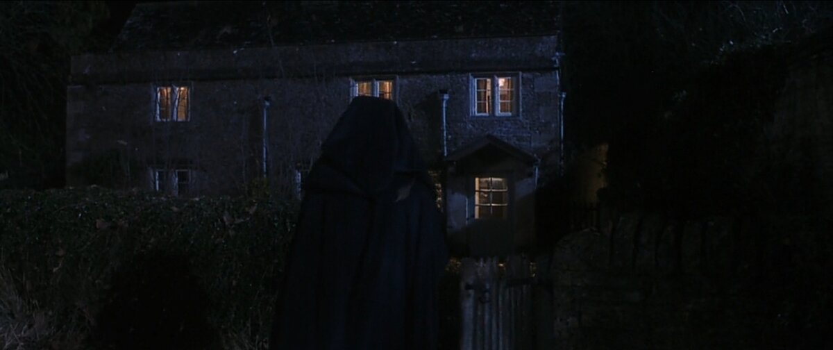 Волдеморт за несколько минут до своей первой смерти, кадр из фильма "Гарри Поттер и философский камень"