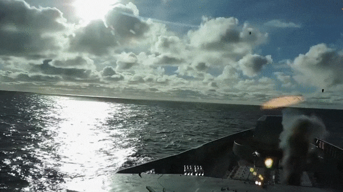 Комплекс "Редут" - пуск и поражение цели (анимация).