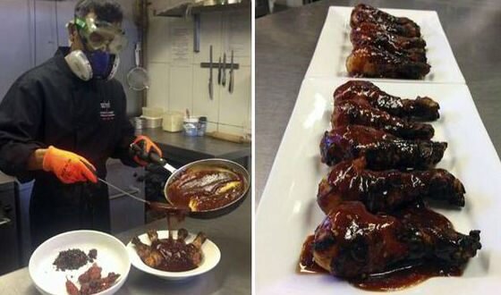 Готовится соус в противогазе, чтобы повар при приготовлении не умер раньше приготовления соуса 🙂