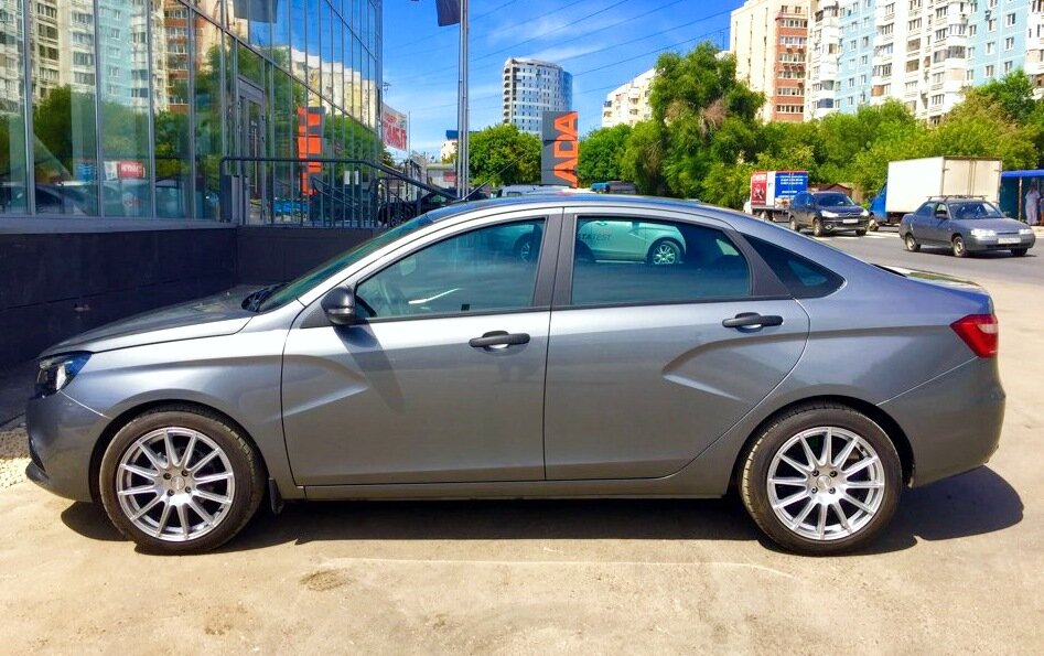 Новая подвеска достаточно жёсткая,что однако не приятно. 