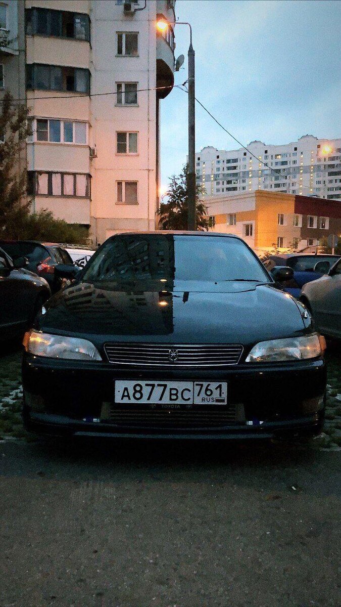Toyota Mark II  вид спереди