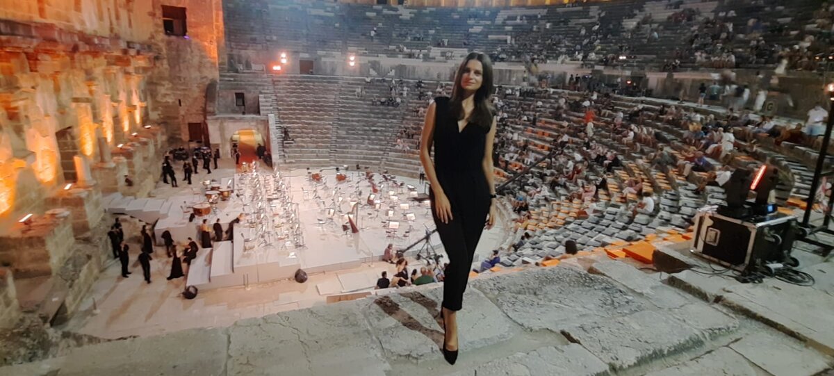 Восхитительное место. Здесь, в основном, проходит закрытие фестиваля "Золотой Апельсин"