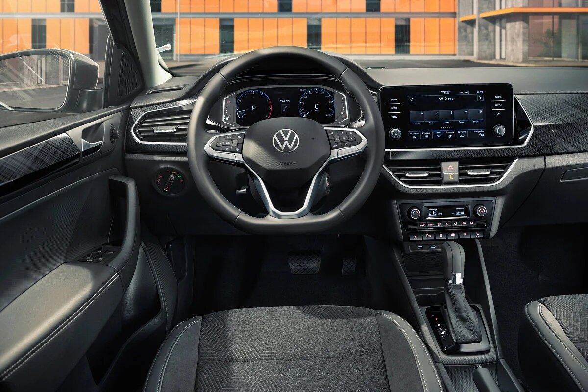 Обзор нового Volkswagen Polo. Что же в нём такого классного? Рассказываю.