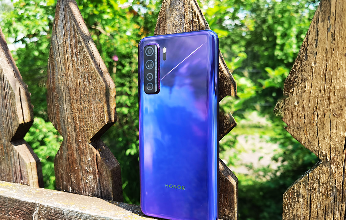 Мощный процессор, 6/128 Гб, экран HDR10+ и камера Sony — топовый середняк. Низкая цена на 