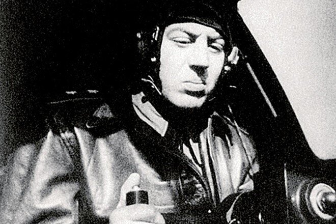 Василий ИосифовичСталин - командир истребительной авиационной дивизии, генерал-майор авиации. Участник боёв за Сталинград, Минск, Вильно, Лиду, Гродно, Паневежис, Шяуляй, Елгаву, Берлин.  Совершил 26 боевых вылетов, сбил (по разным данным) от 2 до 5 самолётов - лично и 3 в группе. Награжден орденами Красного Знамени, орденами Суворова 2-й степени, Александра Невского, медалями "За боевые заслуги" и "За взятие Берлина". Согласно Указу Президиума Верховного Совета СССР орден Красного Знамени был вручен В.И. Сталину "За образцовое выполнение заданий командования на фронте борьбы с немецкими захватчиками и проявленные при этом отвагу и мужество". Из наградного листа к Ордену Суворова II степени: "В состав 16 Воздушной армии тов. Сталин прибыл в период подготовки частей к Берлинской операции. С первых дней командования дивизией, энергично взялся за подготовку ее к предстоящим боевым действиям на Берлинском направлении. За период проведения Берлинской операции частями дивизии под непосредственным руководством тов. Сталина  произведено - 949 успешных самолетовылетов, проведено 15 воздушных боев, в ходе которых было сбито 17 самолетов противника. Кроме того, штурмовыми действиями уничтожено и повреждено большое количество живой силы и техники противника, чем оказано большое содействие наземным войскам в прорыве сильно укрепленной, глубоко эшелонированной обороны немцев на подступах к БЕРЛИНУ и в самом БЕРЛИНЕ. Летный состав частей дивизии сколочен, и способен выполнять сложные боевые задания в простых метеоусловиях днем всем составом. Лично тов. Сталин за время участия на фронтах Отечественной войны произвел 26 боевых вылетов, сбил лично два самолета противника." Взято из интернет-ресурса.