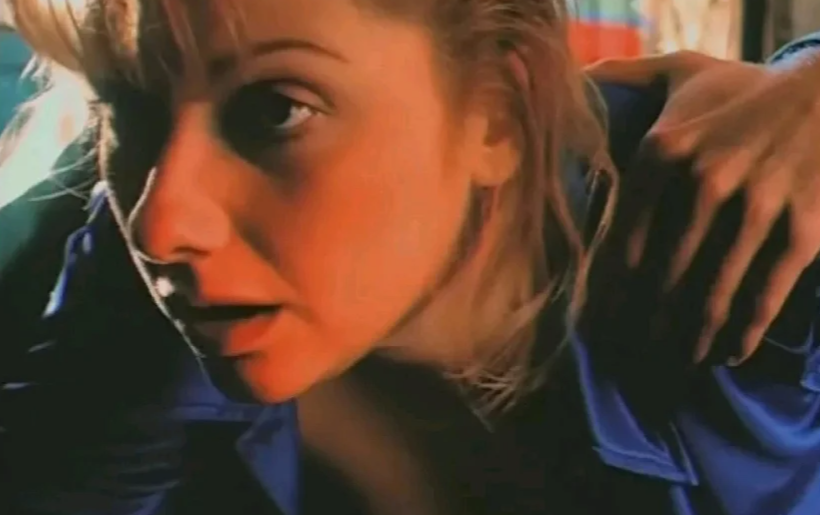 Оксана Сташенко. Кадр из фильма "ДМБ"