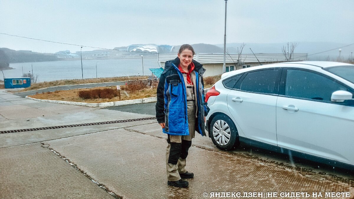 Меня зовут Александра, я провела во Владивостоке аж три зимы подряд, работала здесь. Помните, если моё мнение не совпадает, то это нормально. Так бывает :)