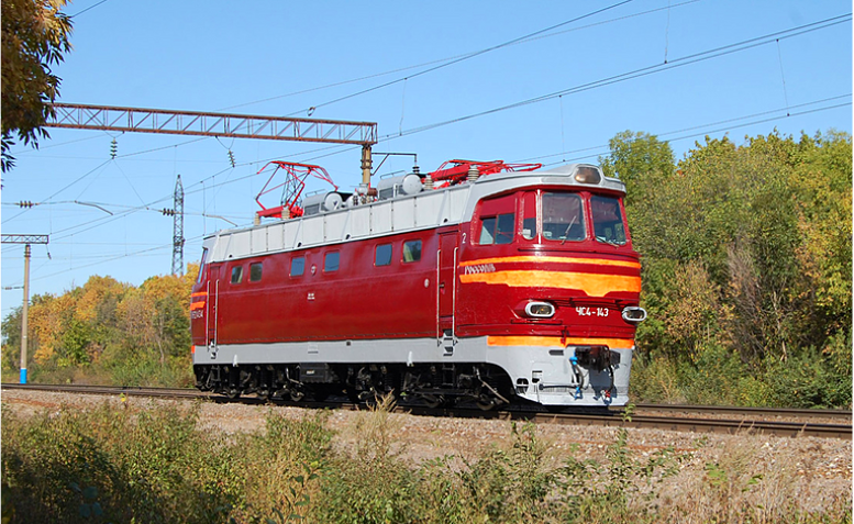 Электровоз ЧС4-143 перегон Зориновка - Чертково , Юго-Восточная железная дорога. Автор: Denis039. Источник: http://www.train-photo.ru/details.php?image_id=94252