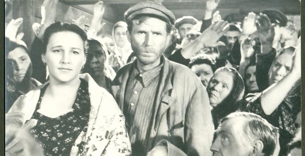 Нонна Мордюкова и Иван Лапиков в фильме "Председатель"