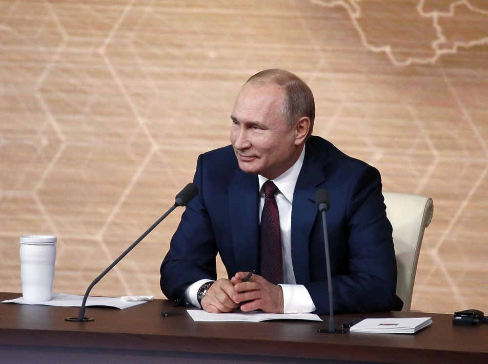 Лицо Путина Фото с сайта: https://www.mk.ru/