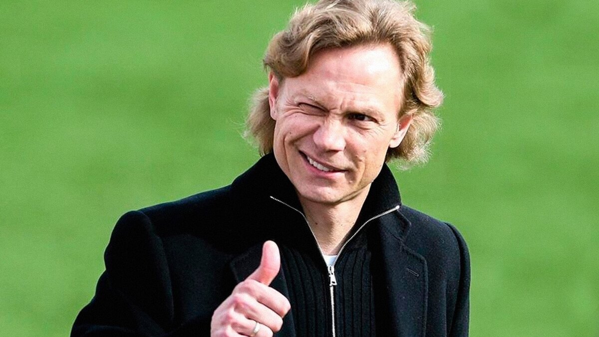 Валерий Карпин