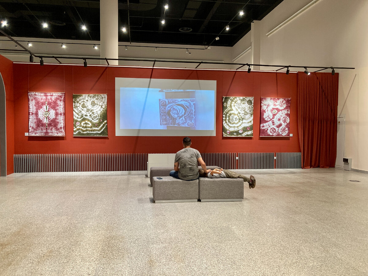 Гости комфортно устроились