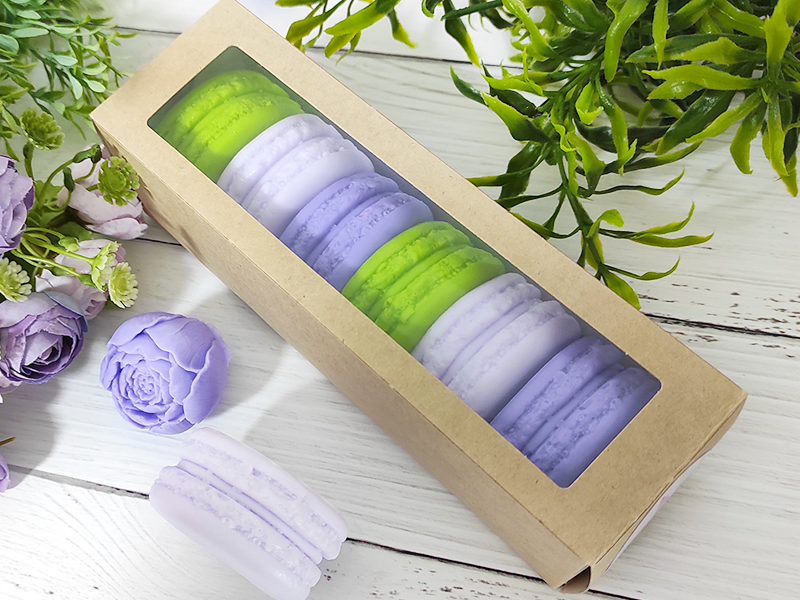 Набор мыла ручной работы "Макаруны с черникой".