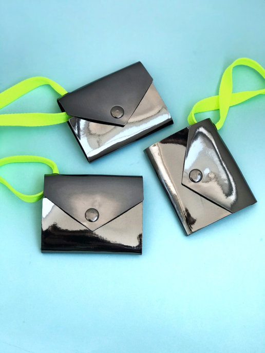 Bansa / Кошелек Голографический Добби Хром/Кошелек/Стильный/Модный/Удобный/Подарок/Девушке/Парню/Маме/Папе