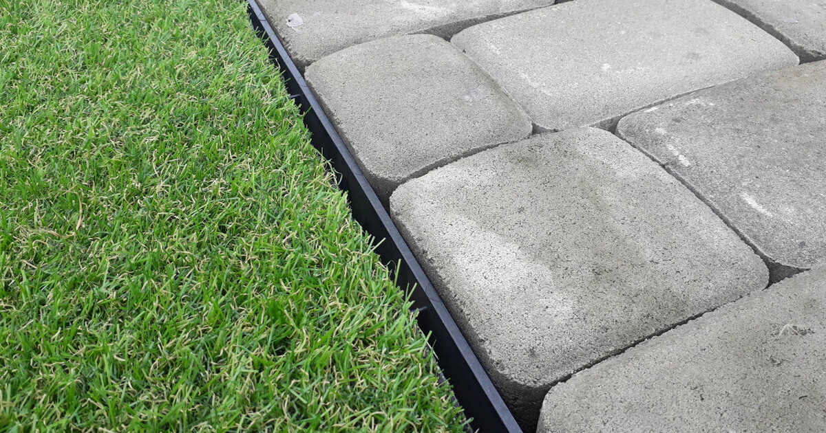 Металлический бордюр для газона