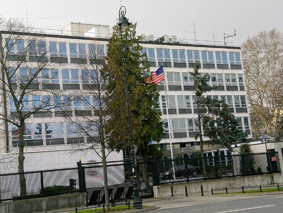 Посольство сша в польше