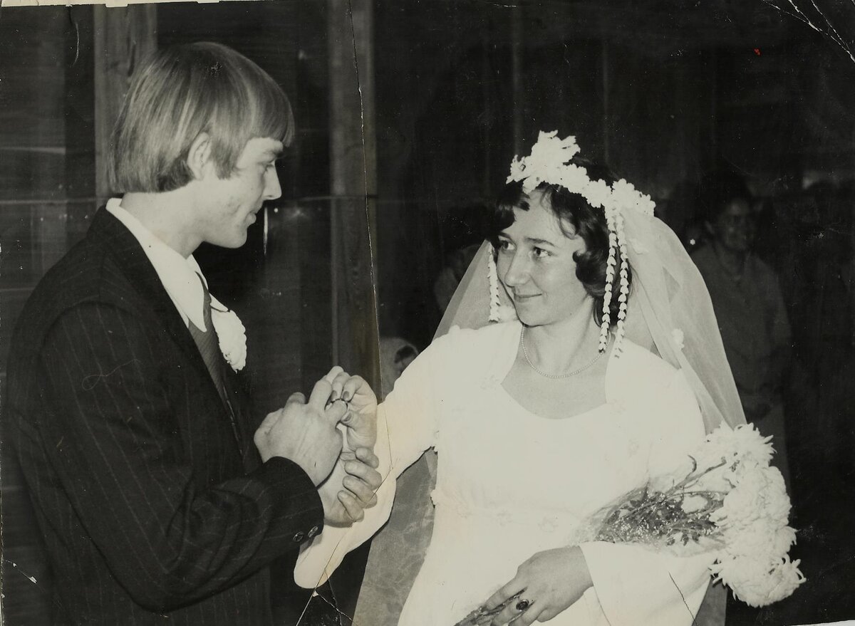 Свадьба моих родителей - Галины и Владимира Данилиных. 17 декабря 1977г. (Фото из семейного архива автора статьи _ Елены Dанилиной)