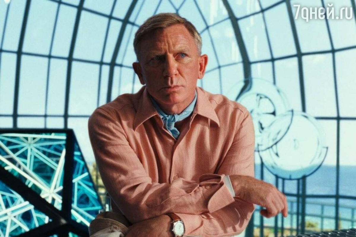 Кадр из фильма "Достать ножи 2" (2022)