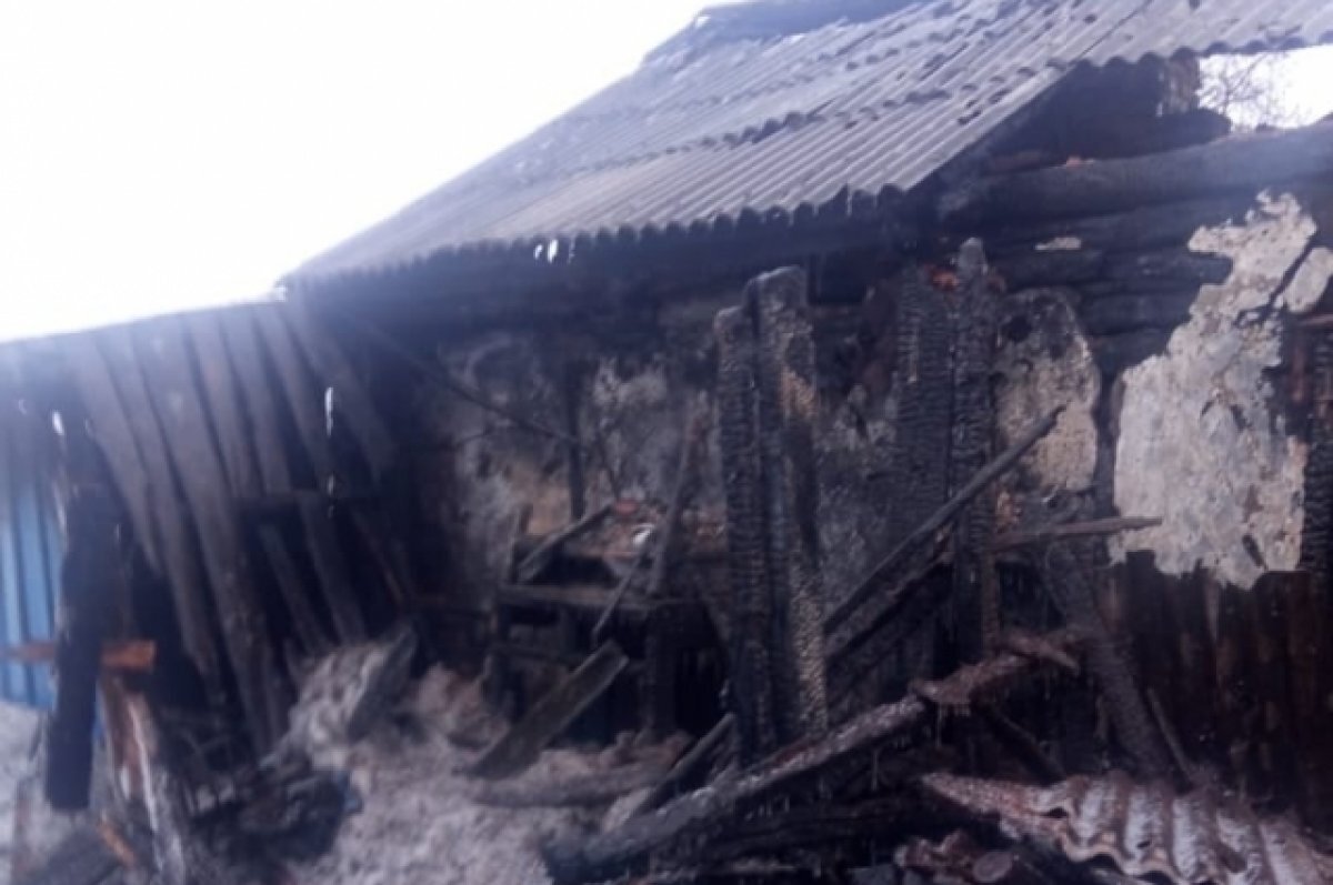    Пожилая женщина осталась без дома в Башкирии из-за тлеющих углей