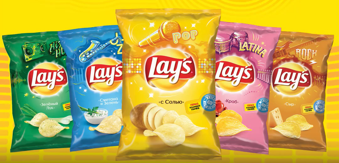 Love lays. Чипсы с разными вкусами. Продукты lays. Lays вкусы в России. Разные вкусы чипсов lays.